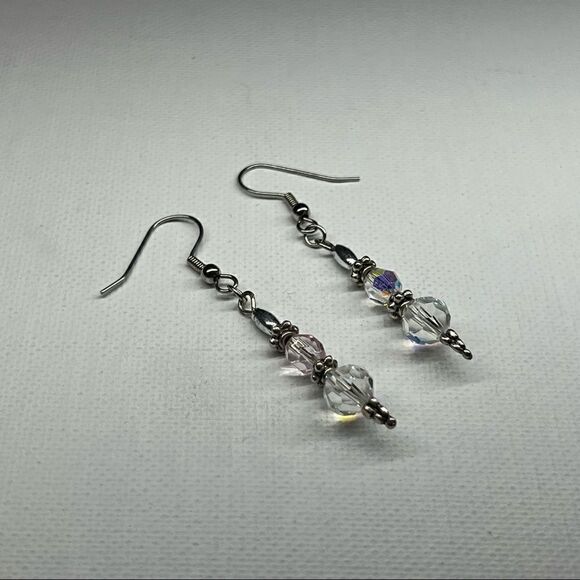 Earrings – Vintage Silver-Tone Aurora Borealis Crystal Dangles - Picture 1 of 10